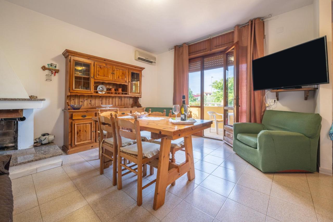 Casa Vacanze San Giovanni San Giovanni Suèrgiu Eksteriør bilde