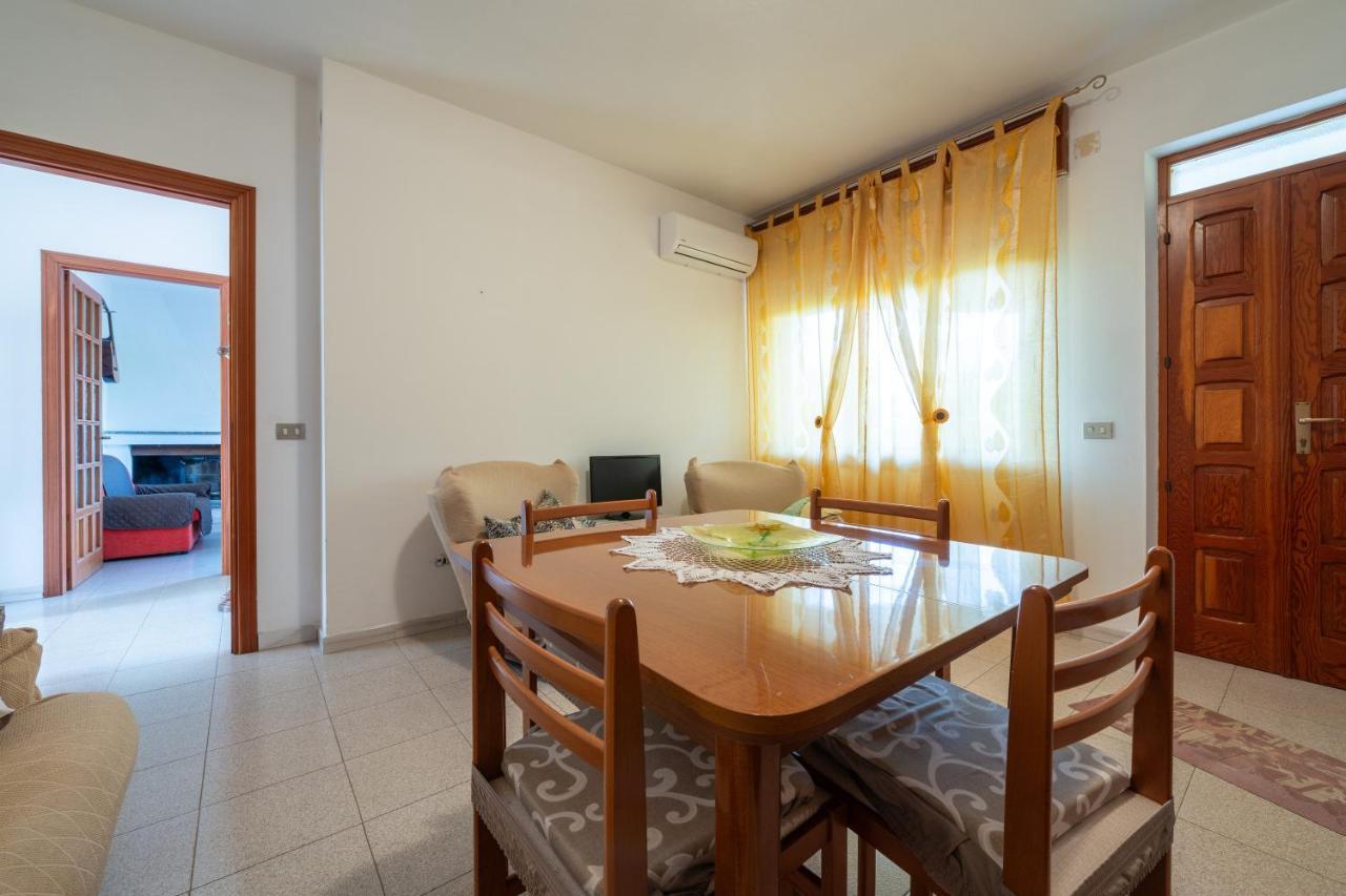 Casa Vacanze San Giovanni San Giovanni Suèrgiu Eksteriør bilde